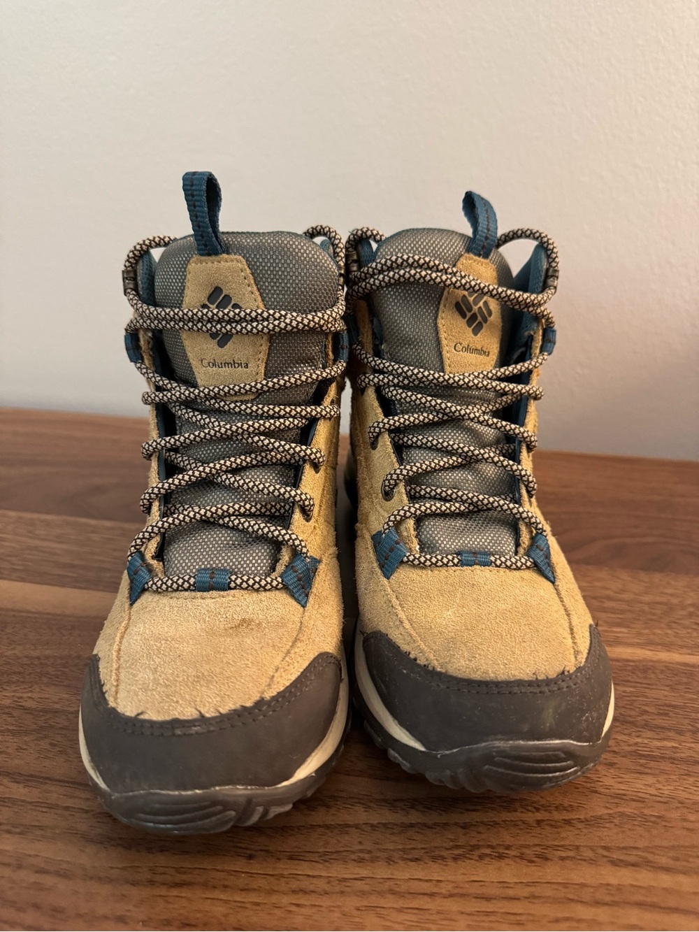 Columbia Women’s Newton Ridge Waterproof Tan and Blue Hiking Boots